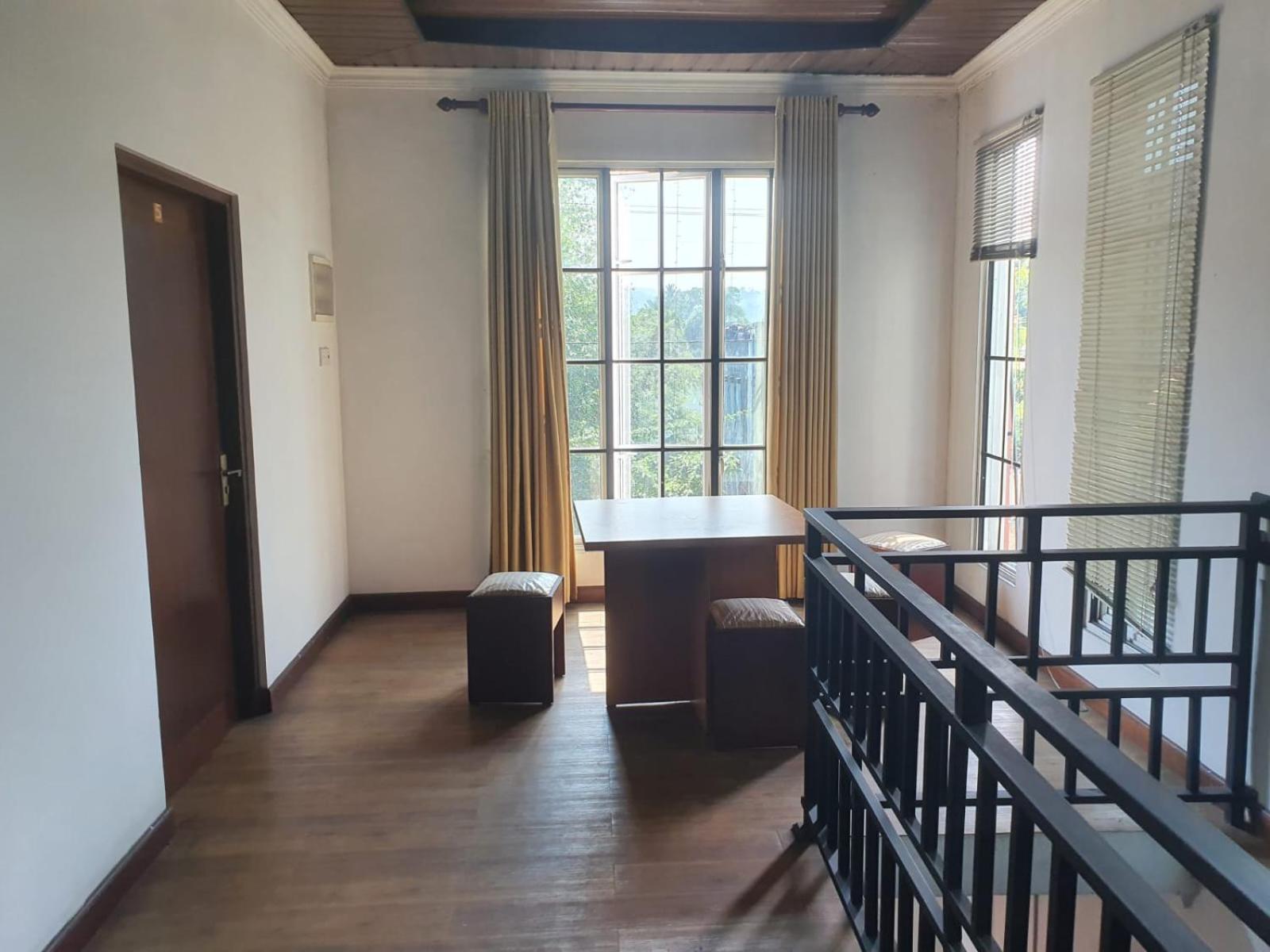 The Empire Inn Ratnapura Buitenkant foto